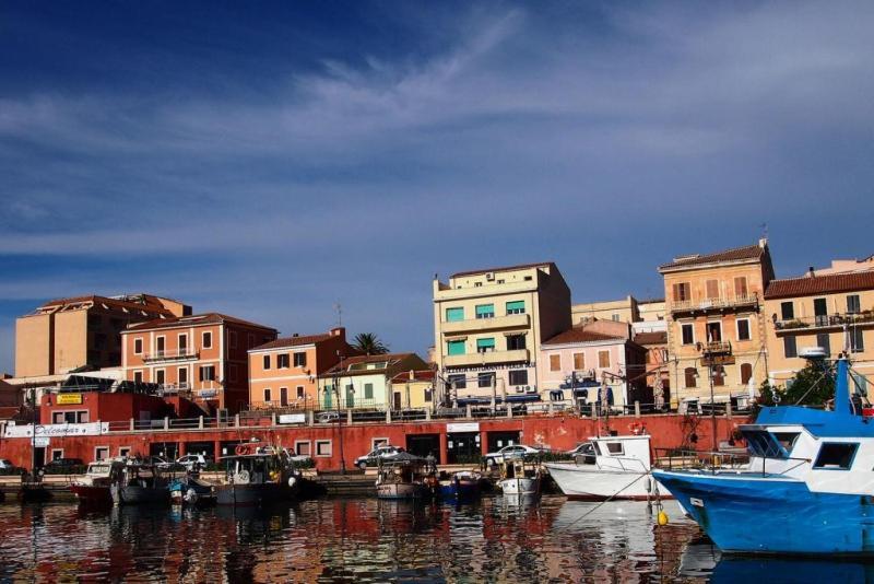 Bed and Breakfast Le Scalette La Maddalena  Exterior foto