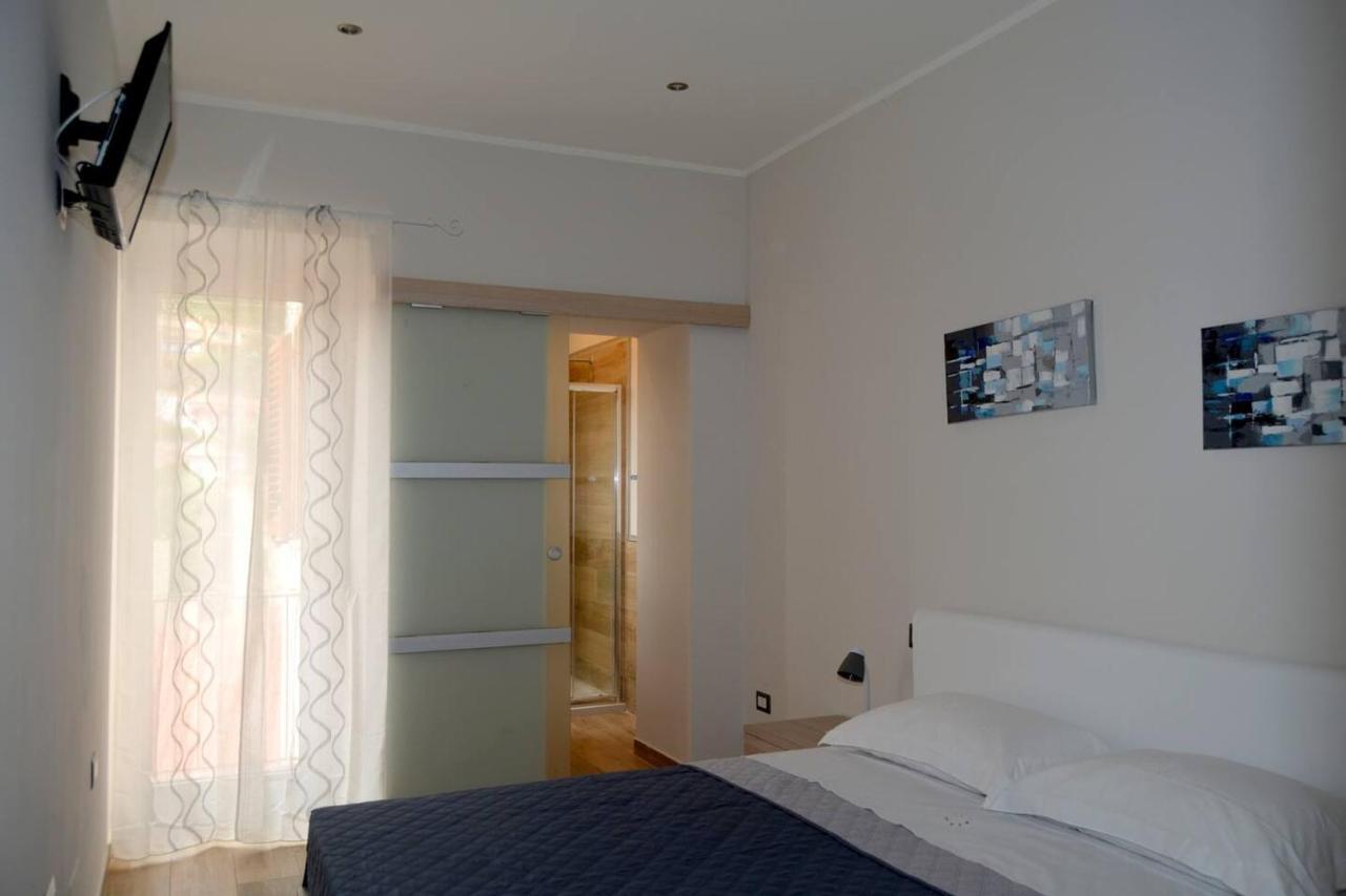 Bed and Breakfast Le Scalette La Maddalena  Exterior foto